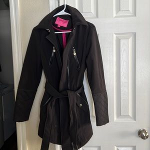 Betsy Johnson coat, size M, Black